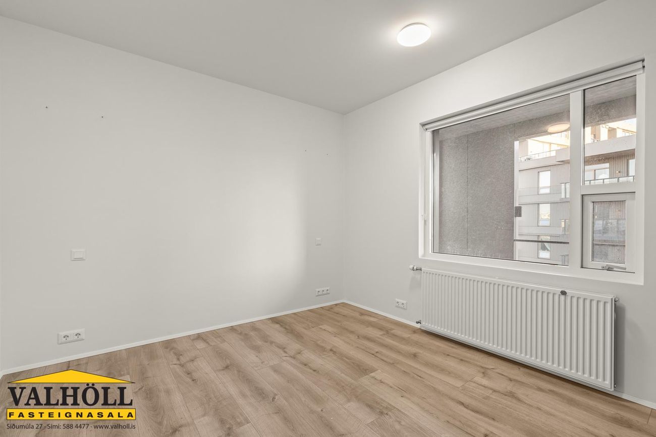 Hringhamar 7, 221 Hafnarfjörður