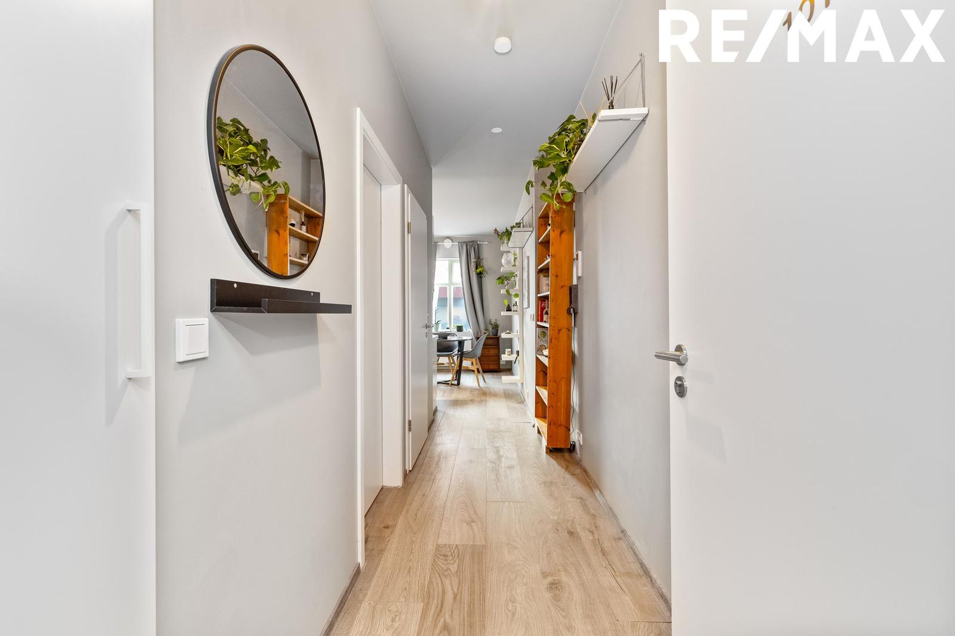 Laugavegur 145 - 0101, 105 Reykjavík