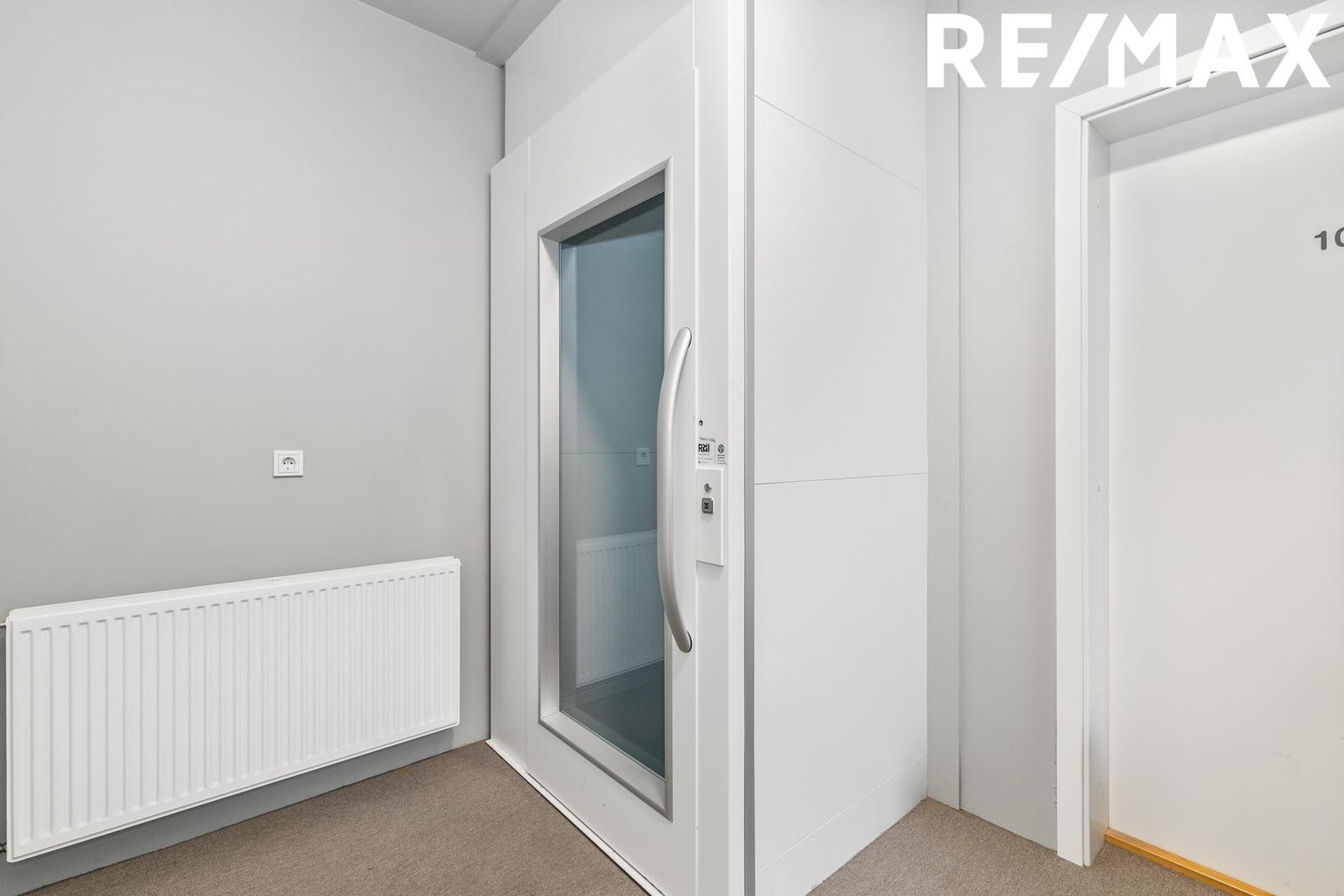 Laugavegur 145 - 0101, 105 Reykjavík