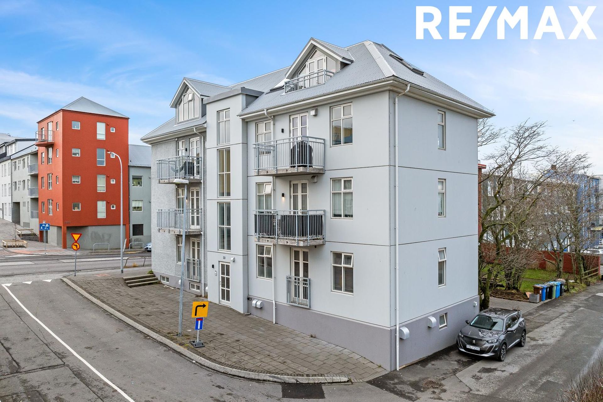 Laugavegur 145 - 0101, 105 Reykjavík