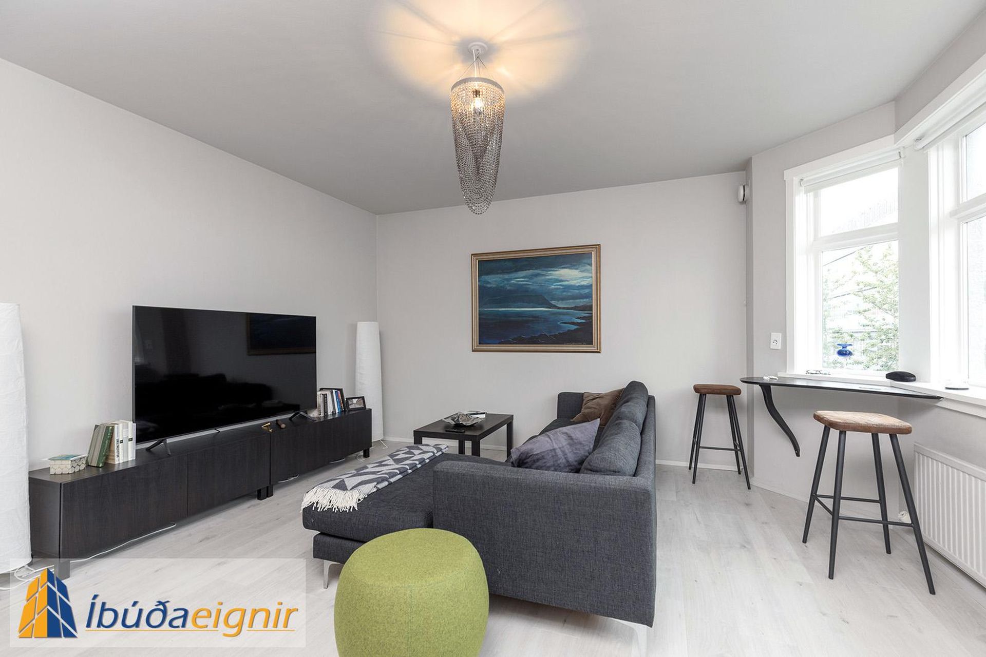 Laugavegur 82, 101 Reykjavík