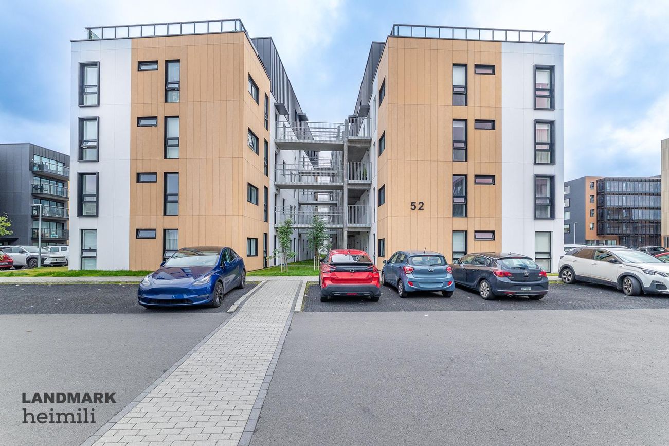 Áshamar 52, 221 Hafnarfjörður
