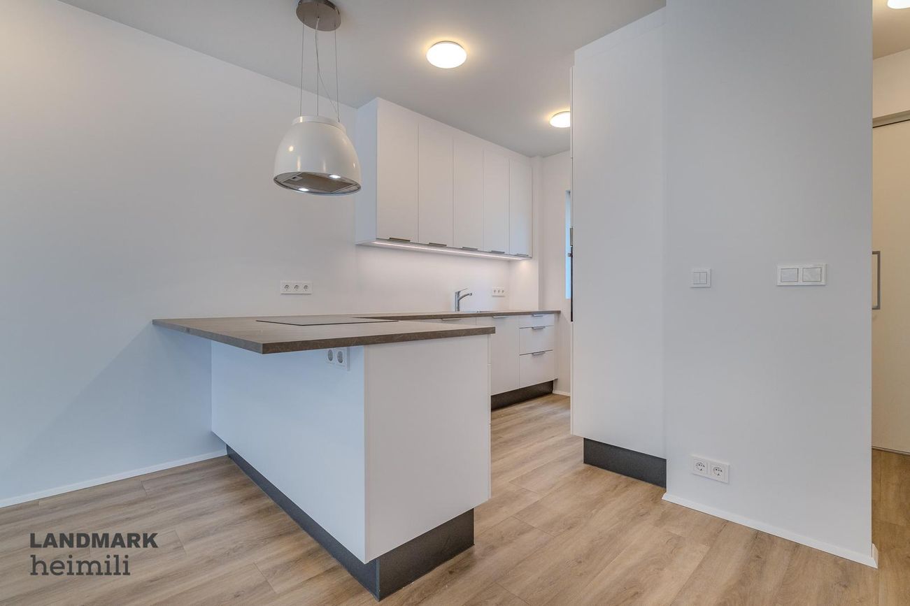 Áshamar 52, 221 Hafnarfjörður