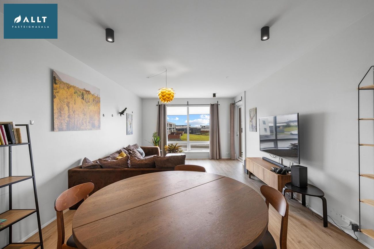 Bjarkardalur 2 - 0205, 260 Reykjanesbær