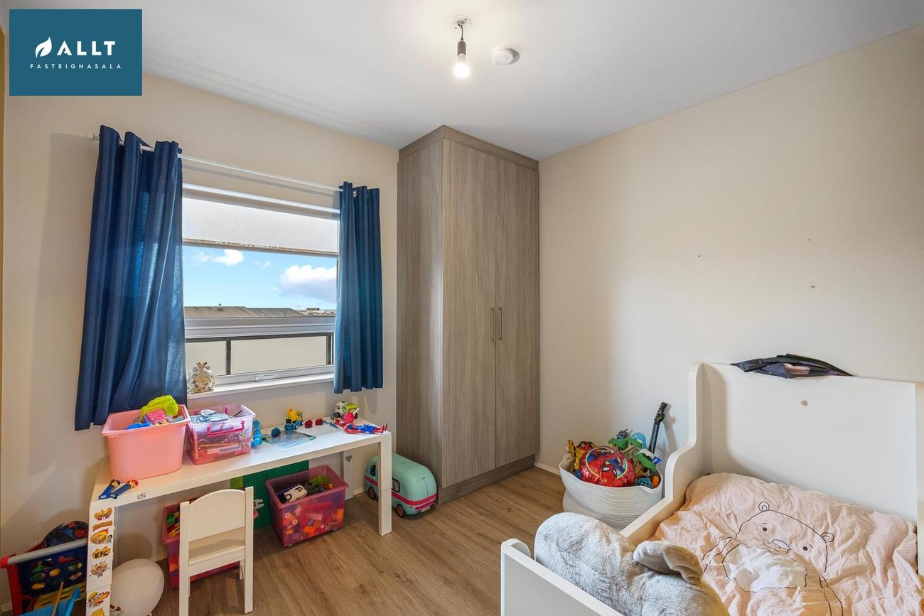 Bjarkardalur 2 - 0205, 260 Reykjanesbær