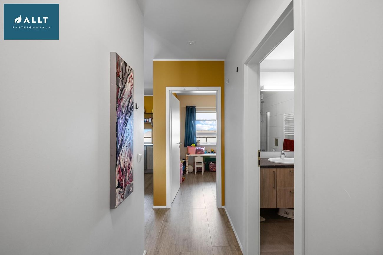 Bjarkardalur 2 - 0205, 260 Reykjanesbær