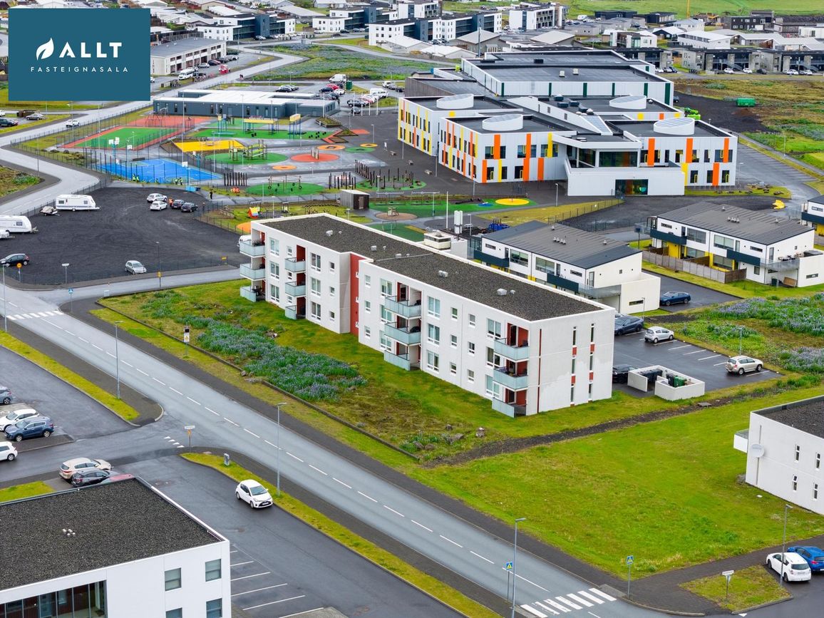 Bjarkardalur 2 - 0205, 260 Reykjanesbær