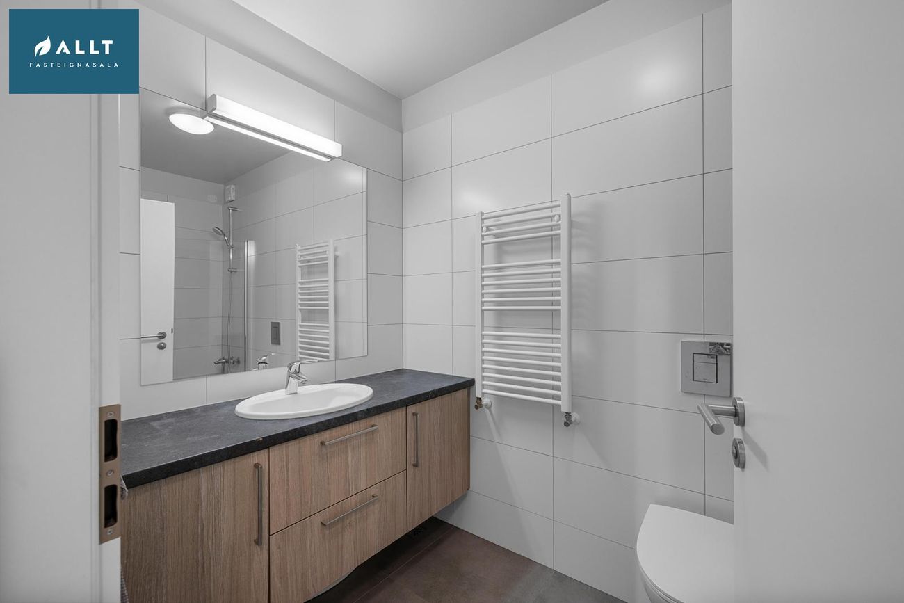 Bjarkardalur 2 - 0205, 260 Reykjanesbær