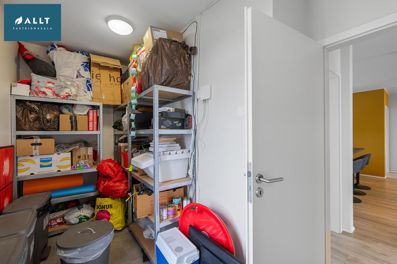 Bjarkardalur 2 - 0205, 260 Reykjanesbær