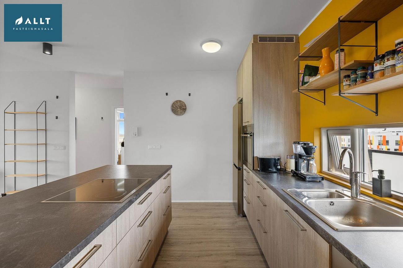 Bjarkardalur 2 - 0205, 260 Reykjanesbær