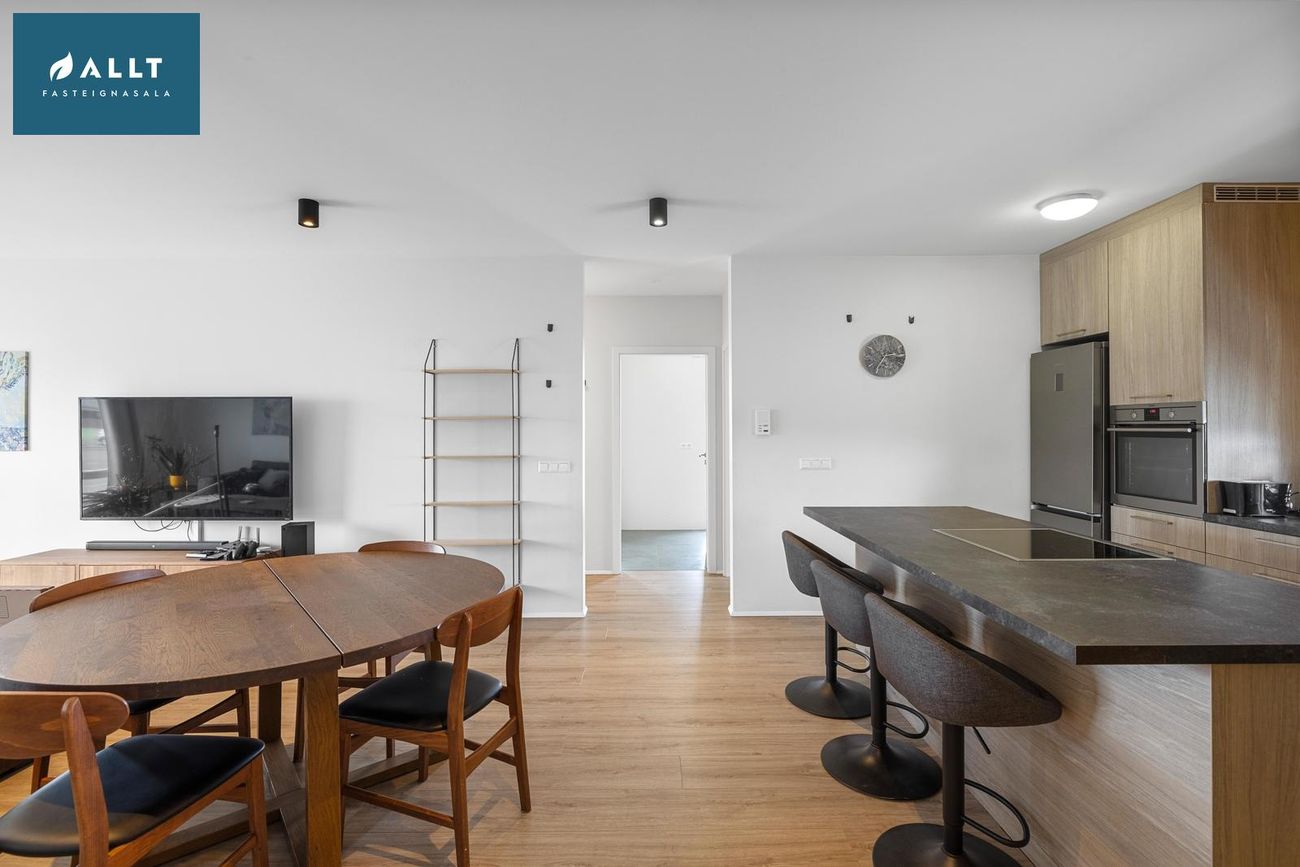 Bjarkardalur 2 - 0205, 260 Reykjanesbær