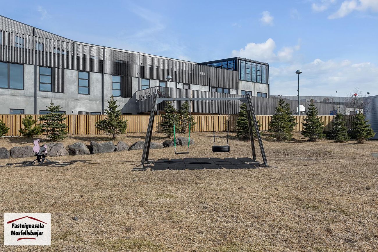 Vefarastræti 11, 270 Mosfellsbær