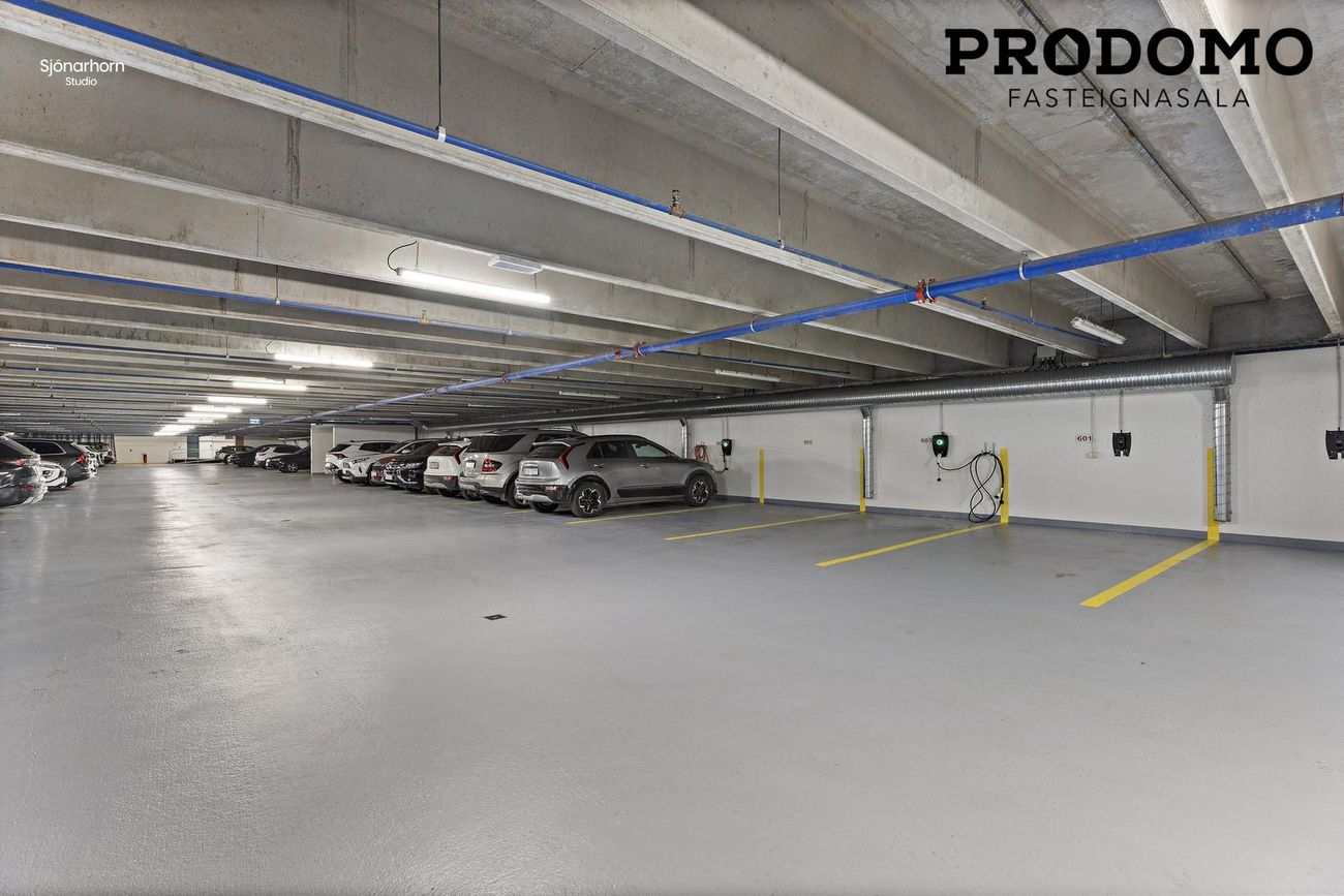 Pósthússtræti 1, 230 Reykjanesbær