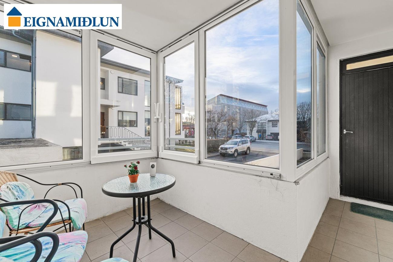Hagamelur 48, 107 Reykjavík