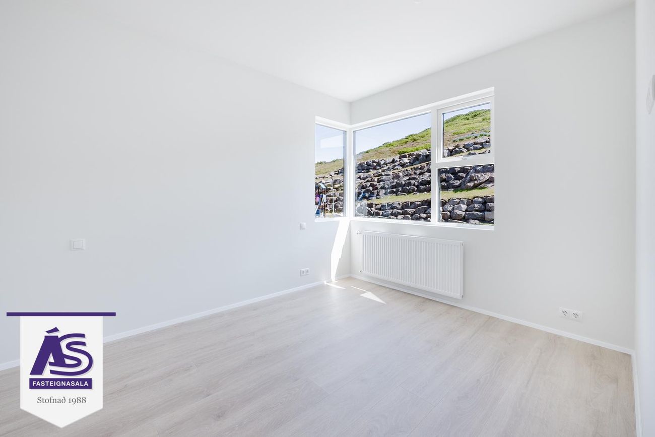 Baughamar 3 - 0305, 221 Hafnarfjörður