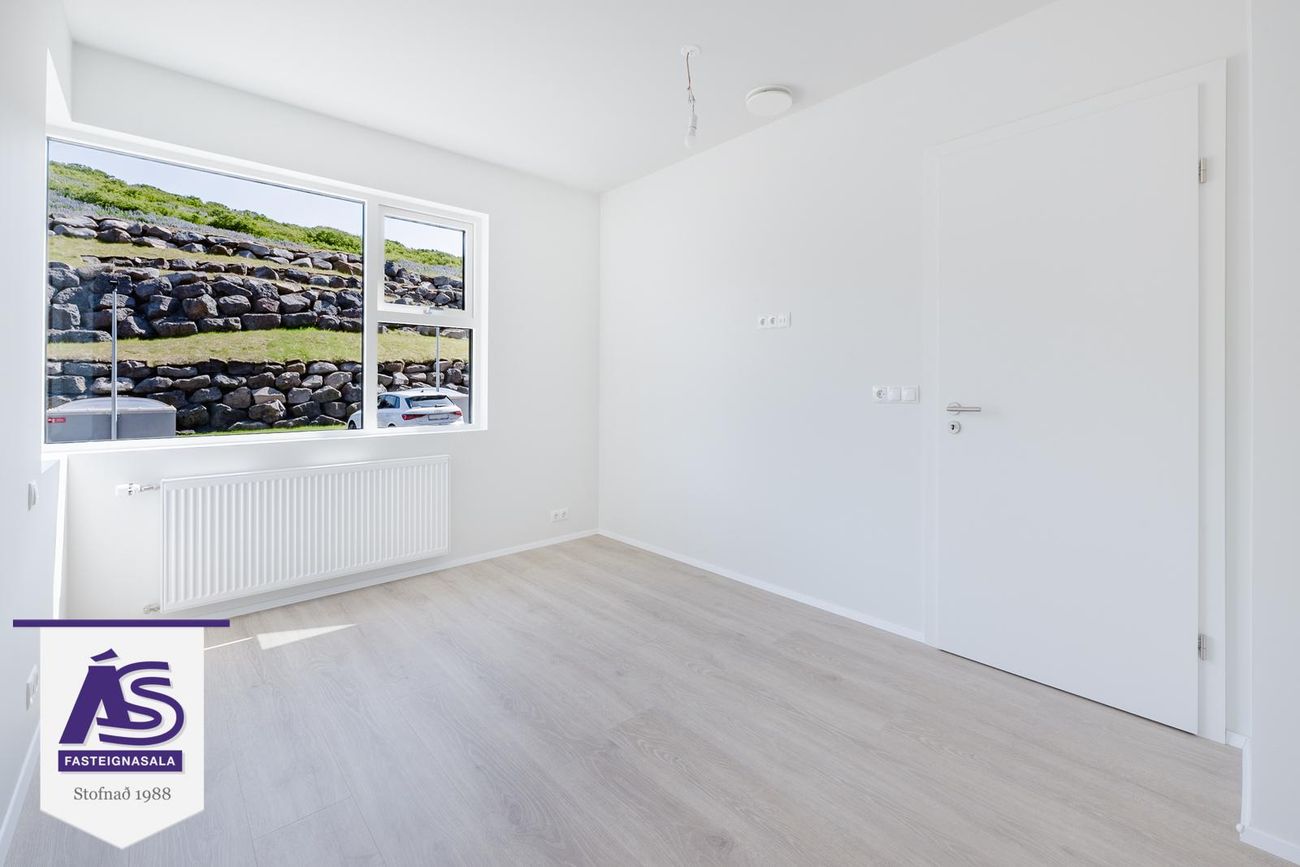 Baughamar 3 - 0305, 221 Hafnarfjörður