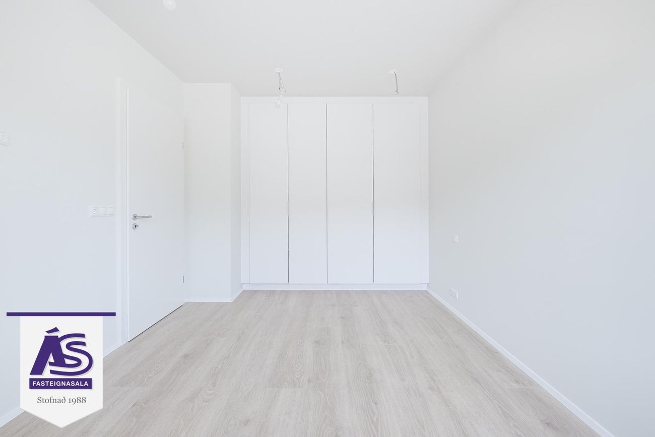 Baughamar 3 - 0305, 221 Hafnarfjörður