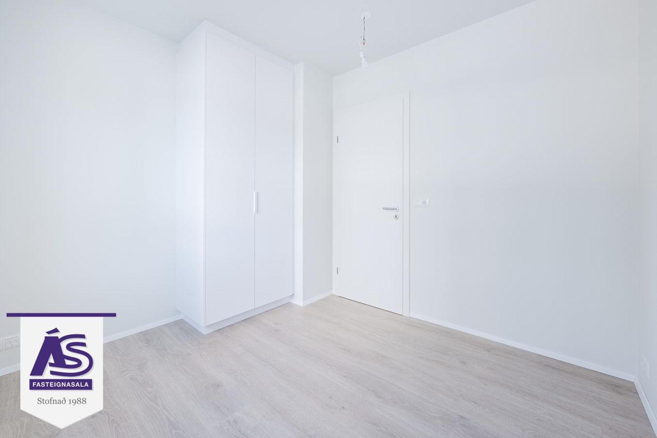 Baughamar 3 - 0305, 221 Hafnarfjörður