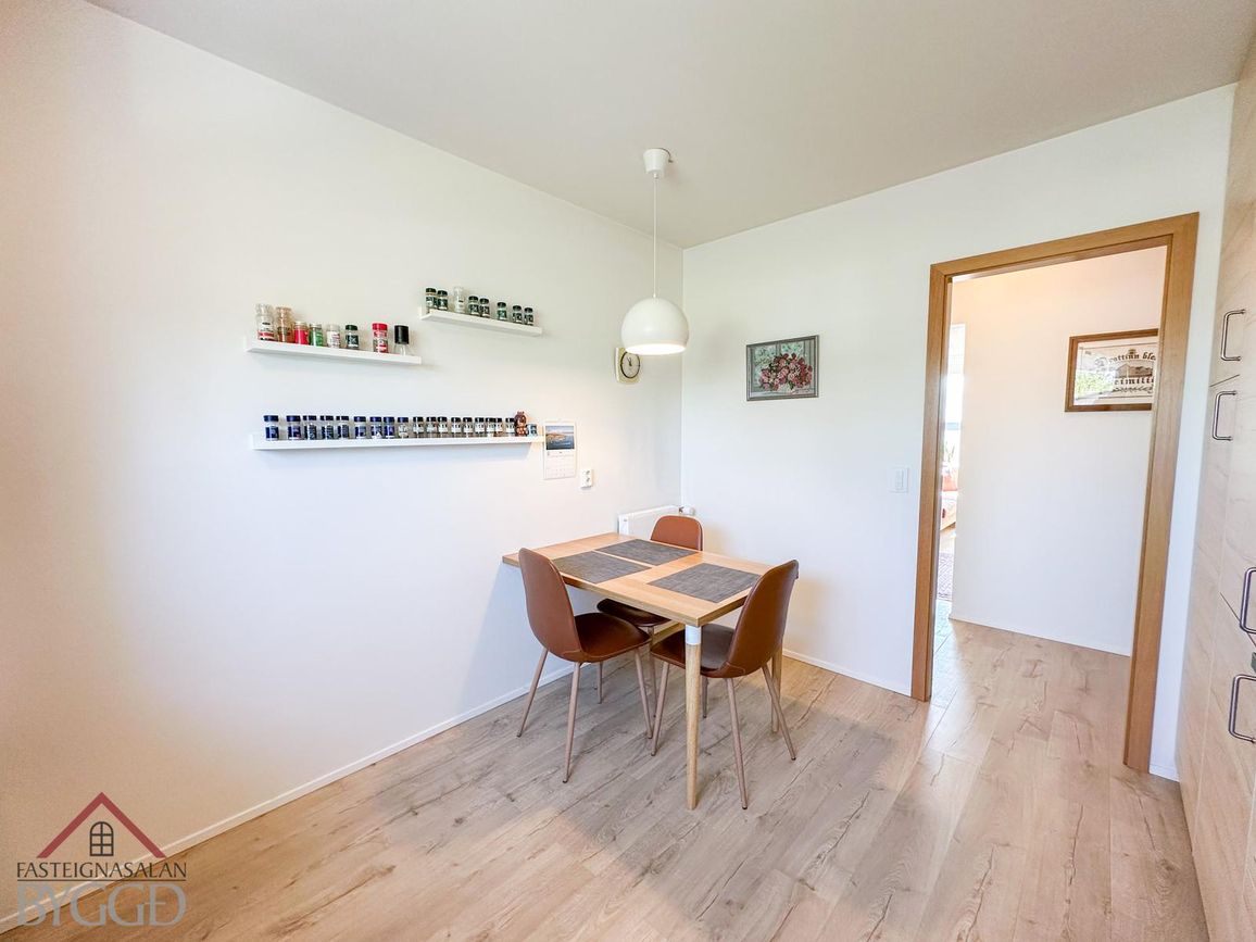 Skarðshlíð 10, 603 Akureyri
