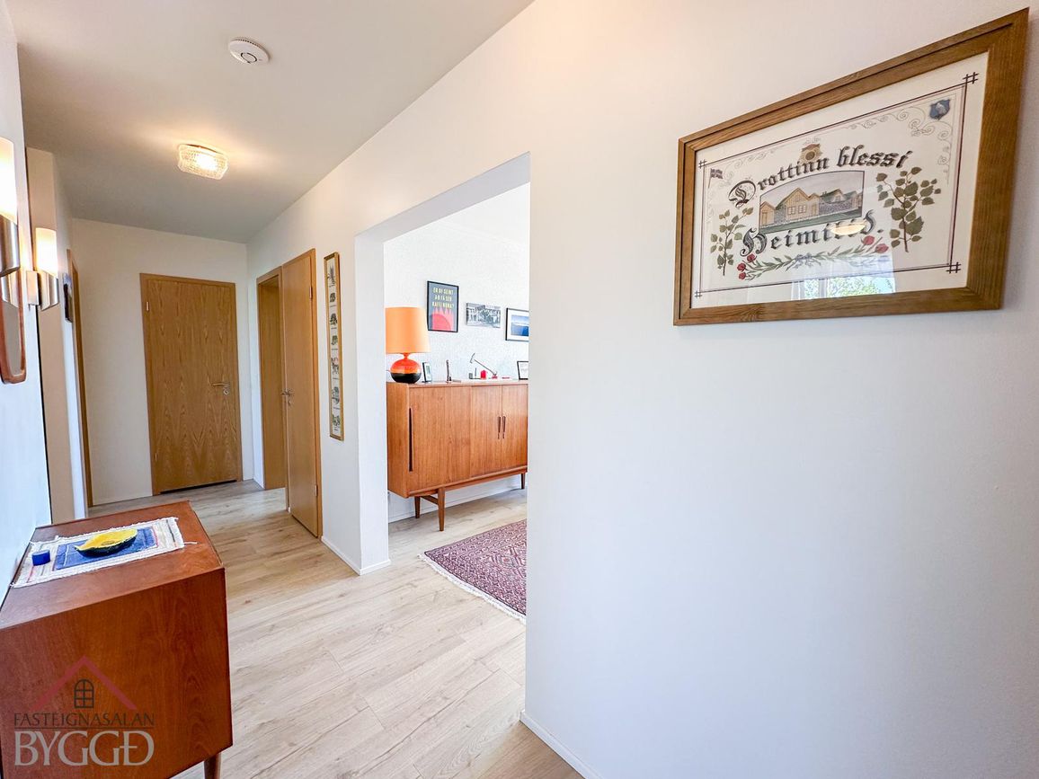 Skarðshlíð 10, 603 Akureyri