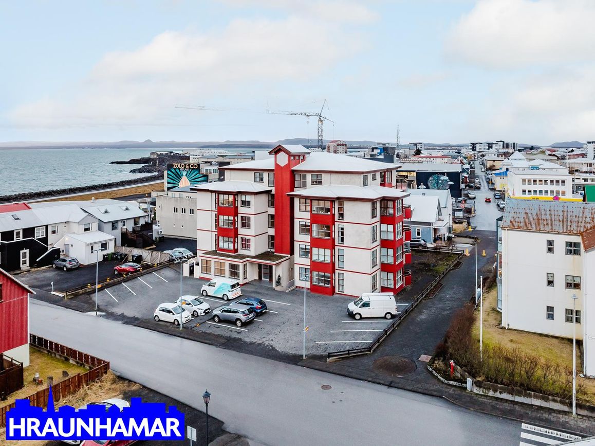 Aðalgata 1, 230 Reykjanesbær