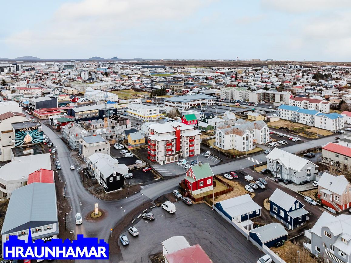 Aðalgata 1, 230 Reykjanesbær