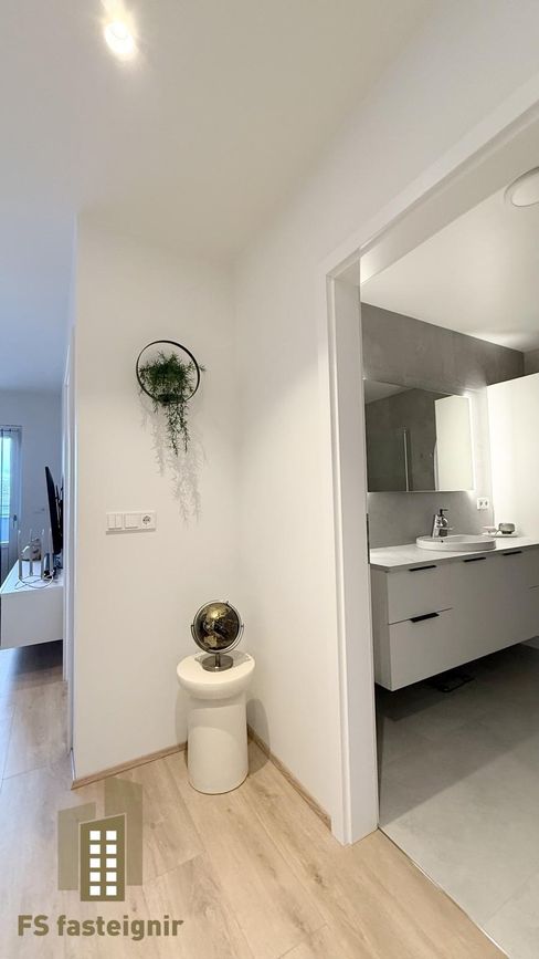 Víðihlíð 7, 604 Akureyri