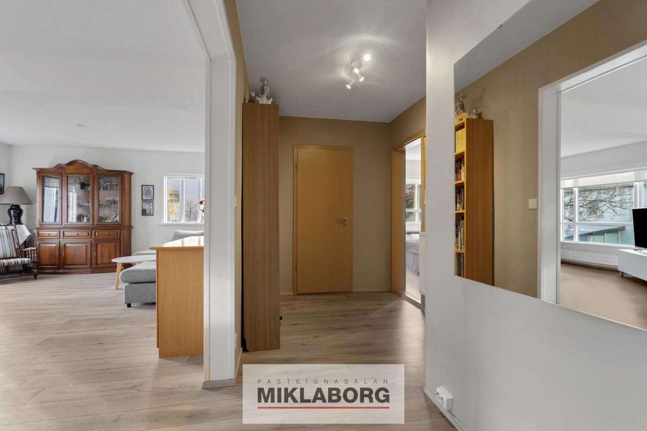 Sunnuvegur 10 - 0101, 220 Hafnarfjörður