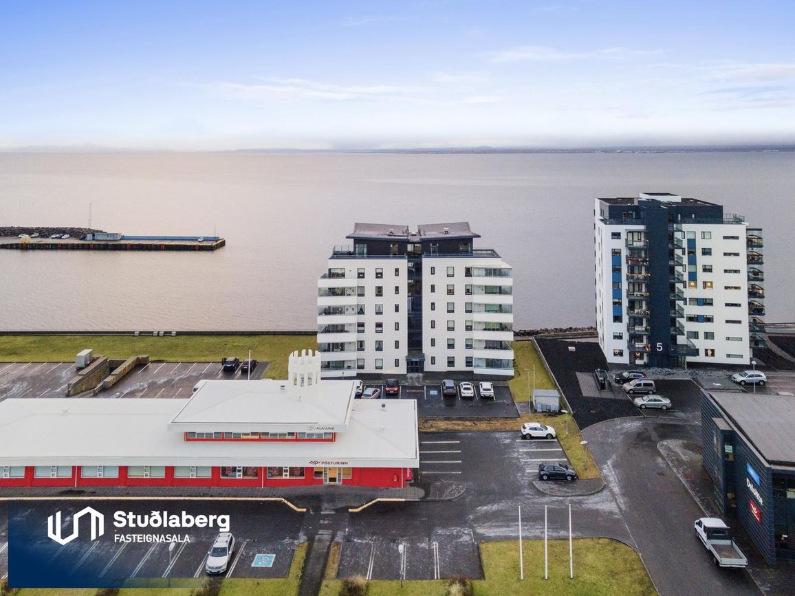 Pósthússtræti 3 - 0201, 230 Reykjanesbær