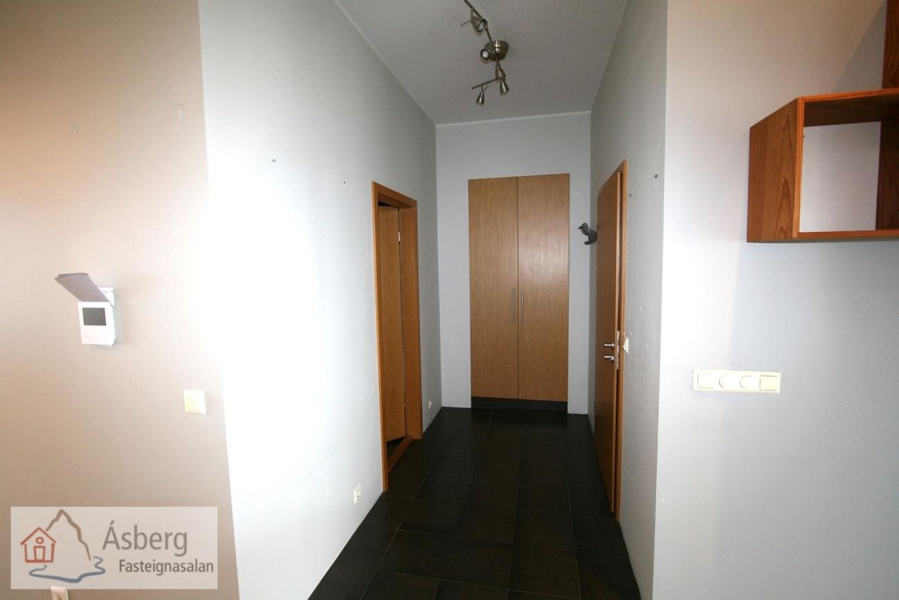 Hafnargata 23, 230 Reykjanesbær