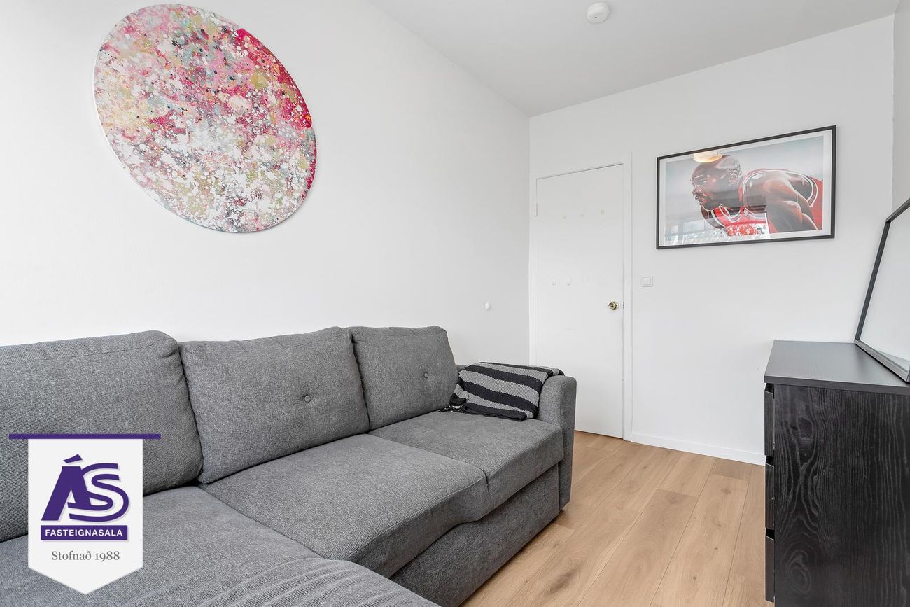 Suðurbraut 8 - 0202, 220 Hafnarfjörður