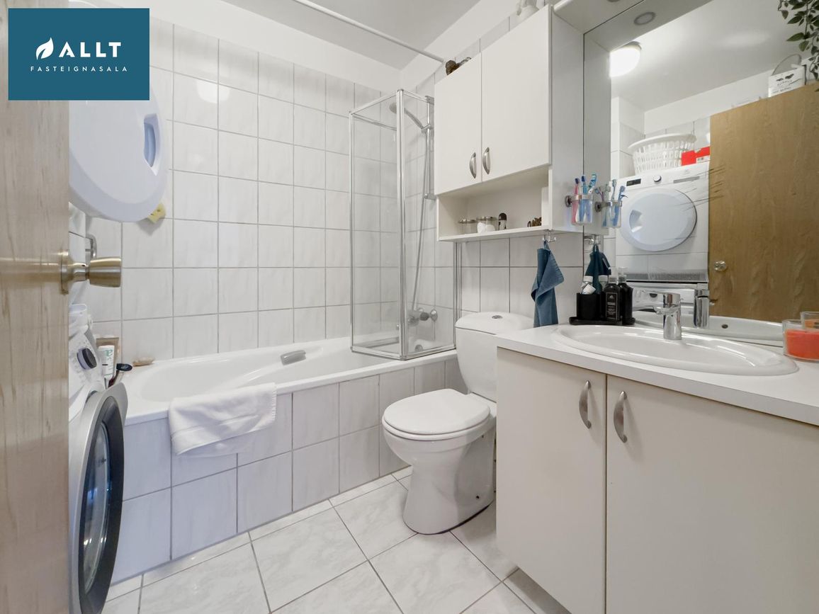 Hringbraut 136 - 0101, 230 Reykjanesbær