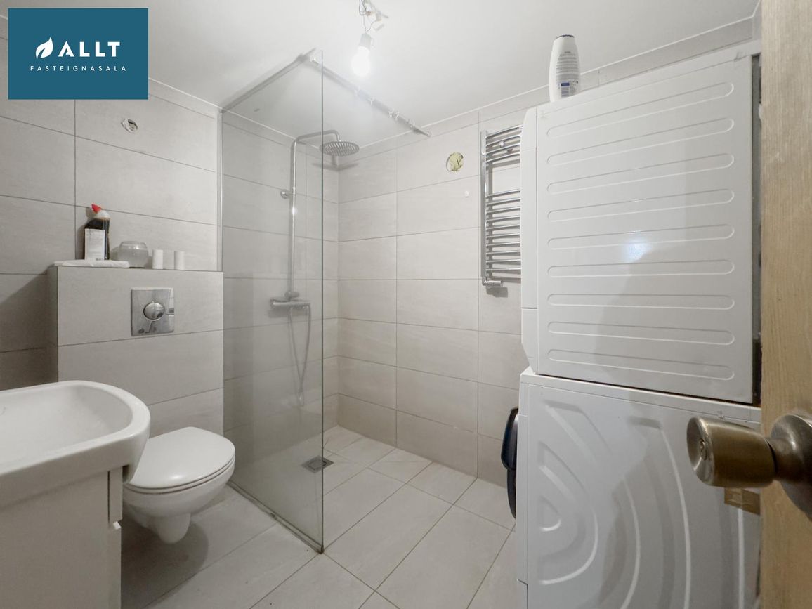 Hringbraut 136 - 0101, 230 Reykjanesbær