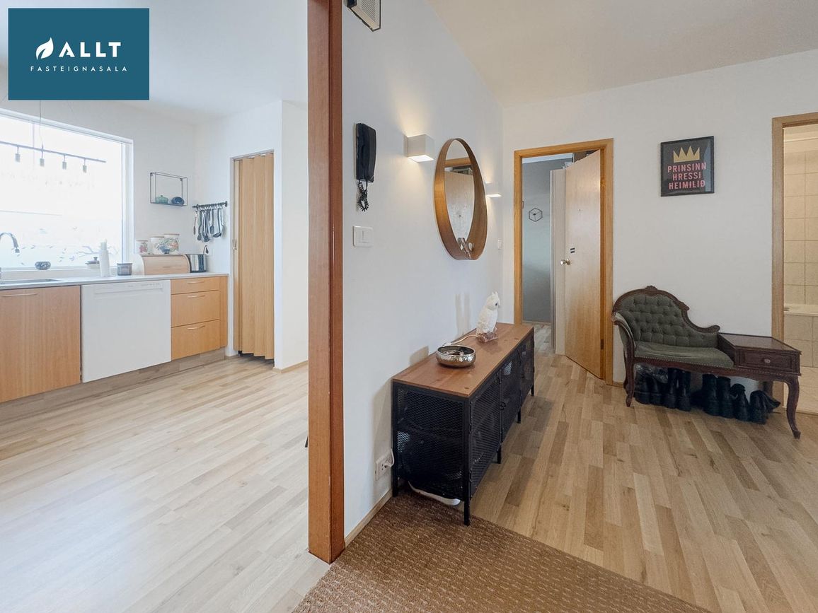 Hringbraut 136 - 0101, 230 Reykjanesbær