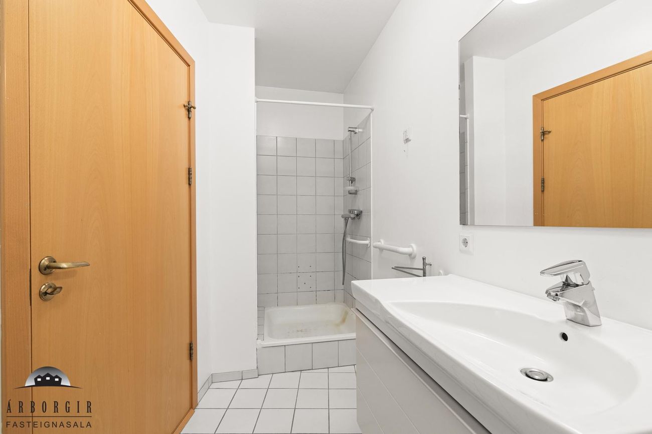 Kirkjulundur 6 - 0201, 210 Garðabær