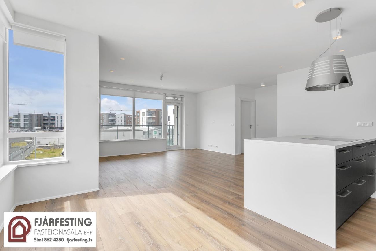 Naustavör 11, 200 Kópavogur