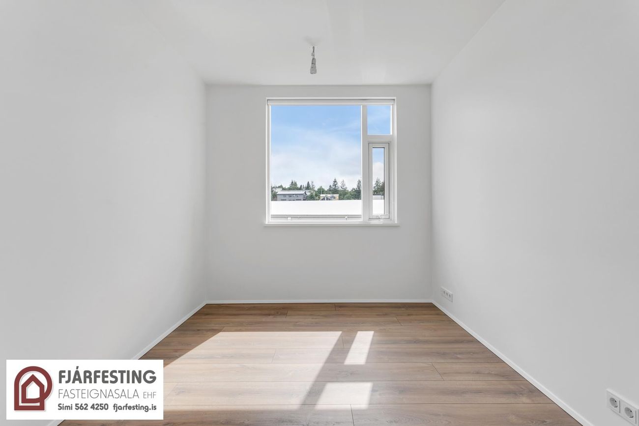 Naustavör 11, 200 Kópavogur