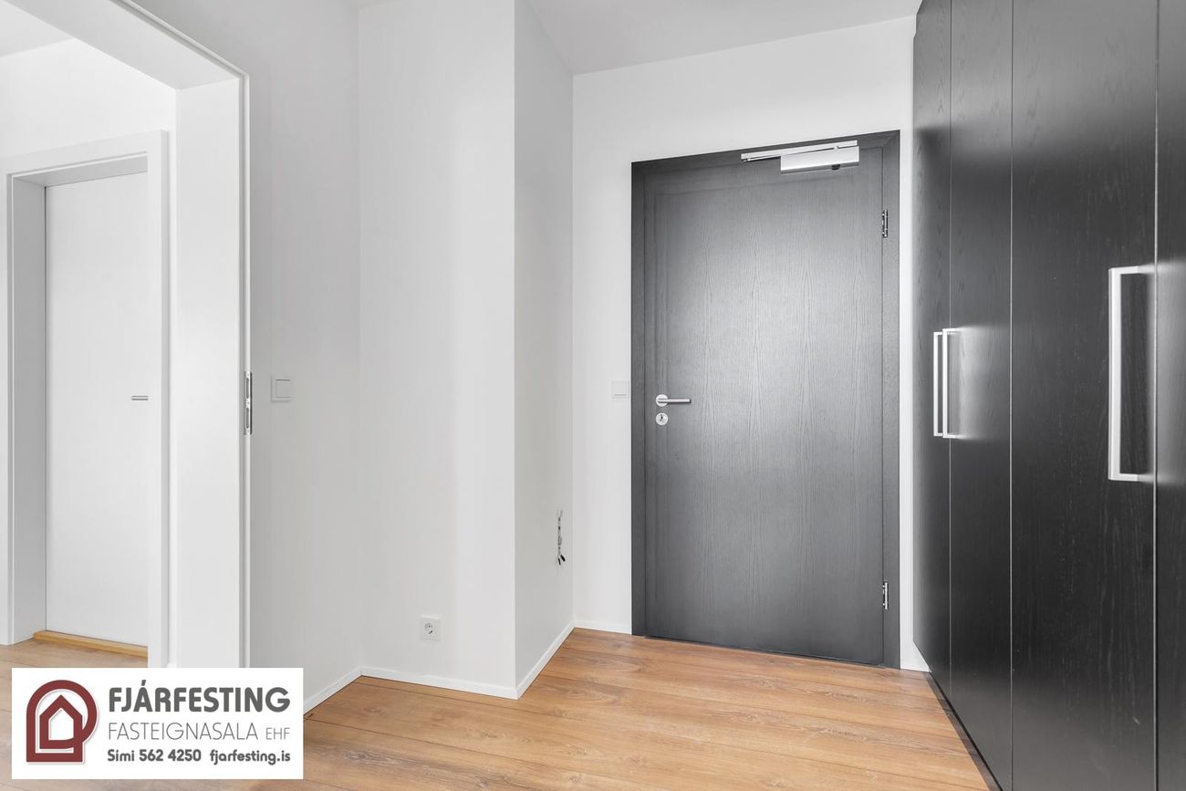 Naustavör 11, 200 Kópavogur