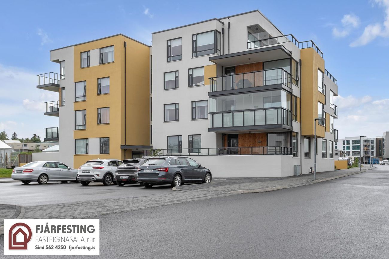 Naustavör 11, 200 Kópavogur