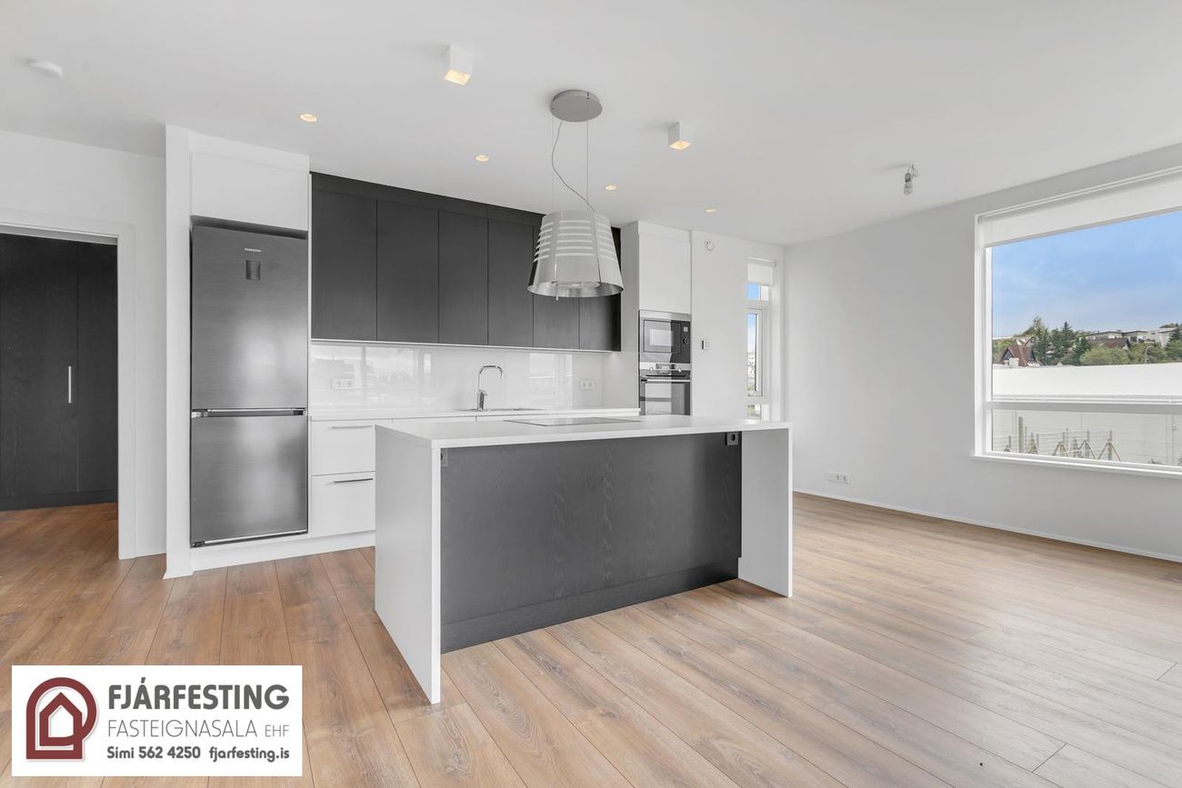 Naustavör 11, 200 Kópavogur