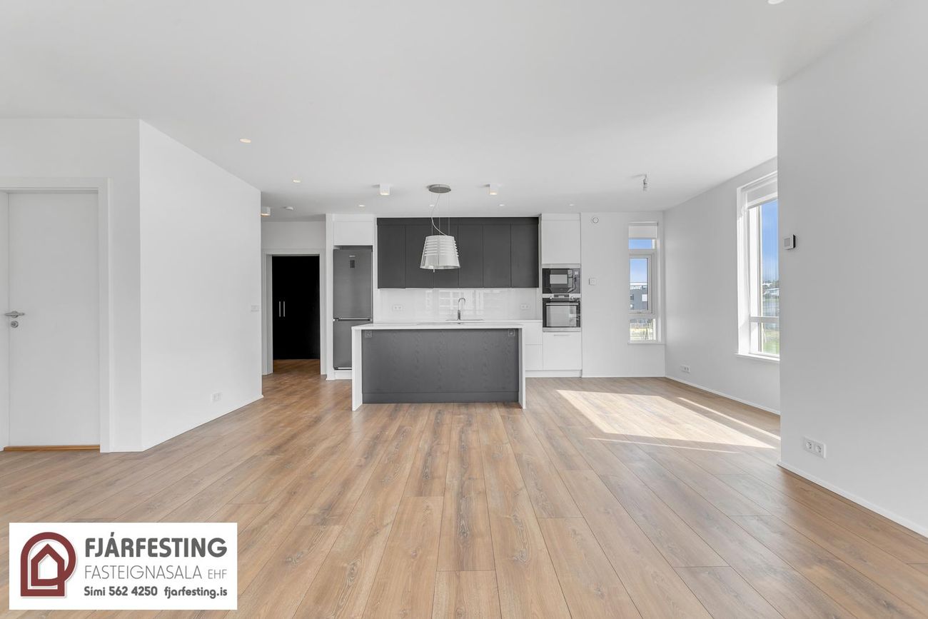 Naustavör 11, 200 Kópavogur