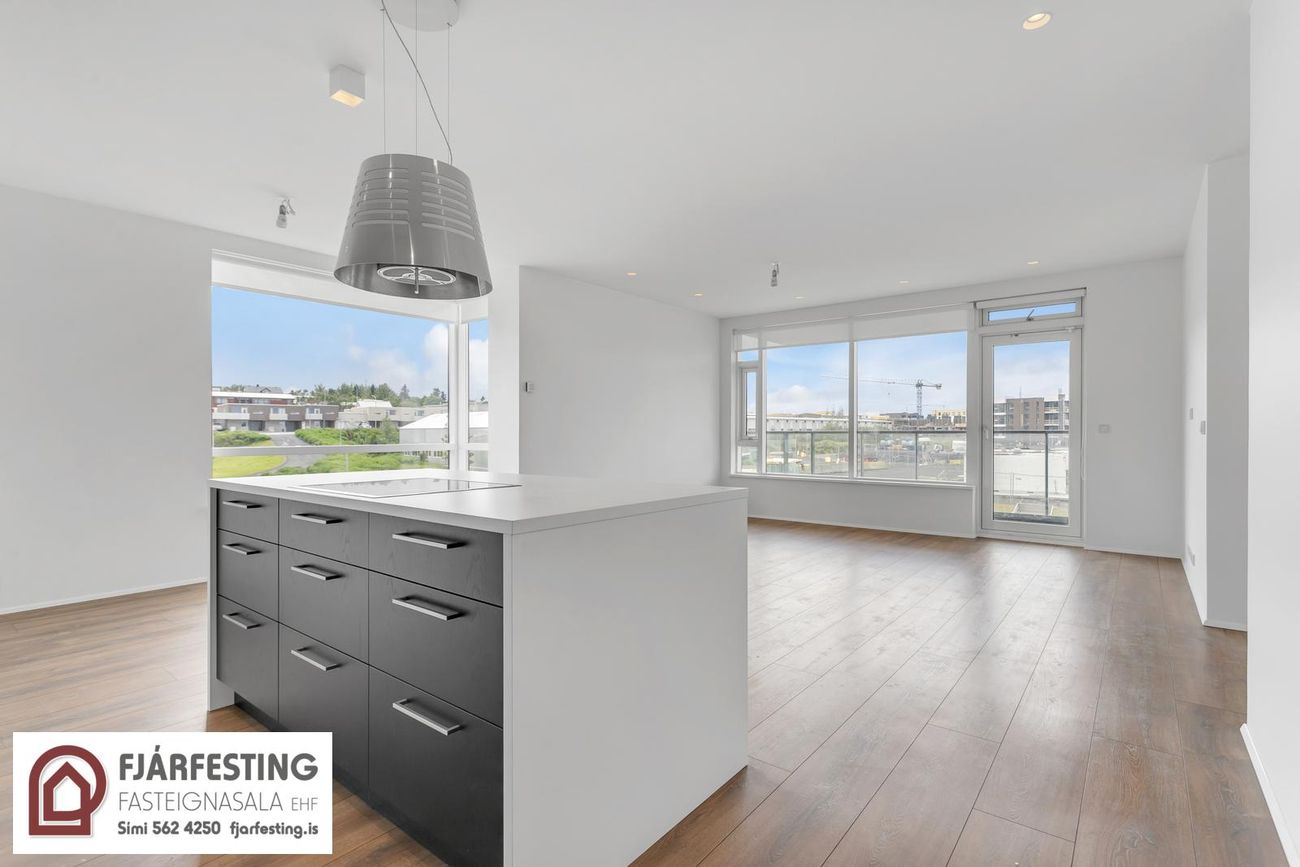 Naustavör 11, 200 Kópavogur