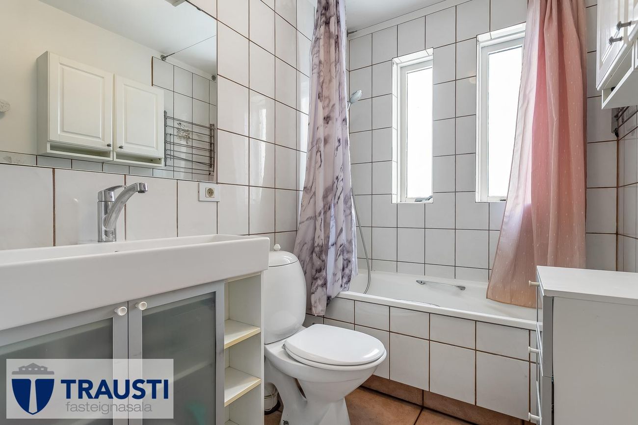 Furugrund 76, 200 Kópavogur