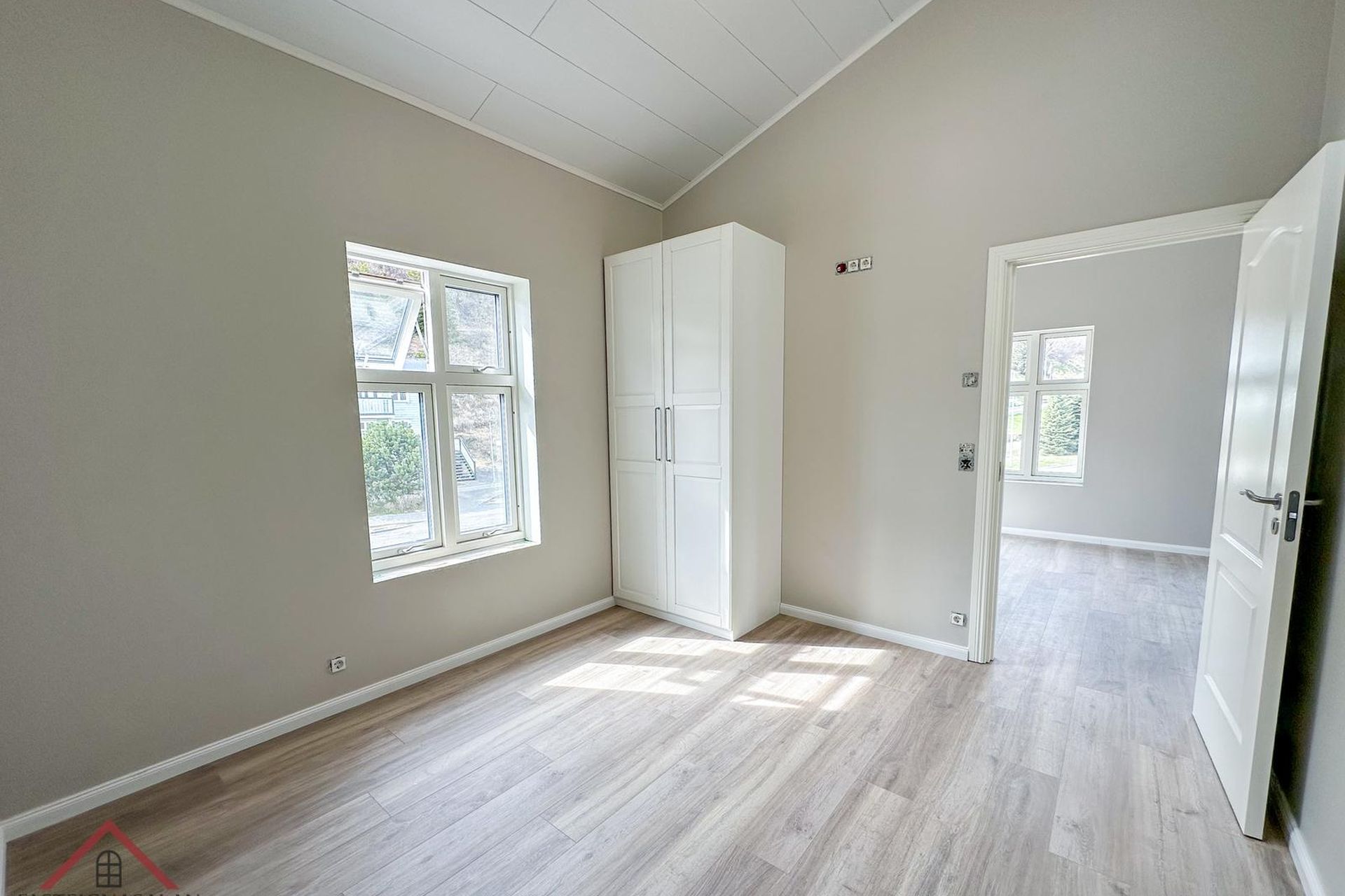 Hafnarstræti 34, 600 Akureyri