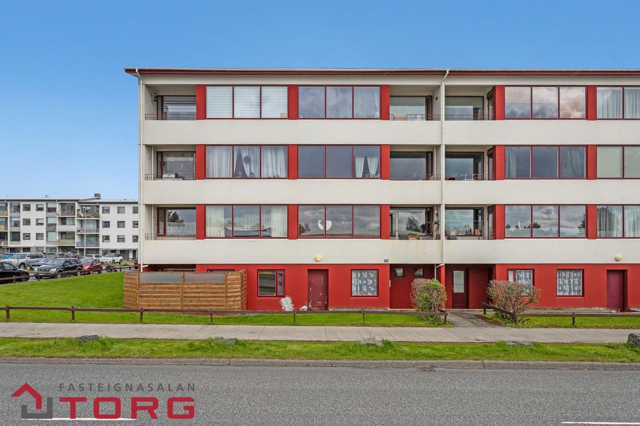 Hraunbær 12A, 110 Reykjavík