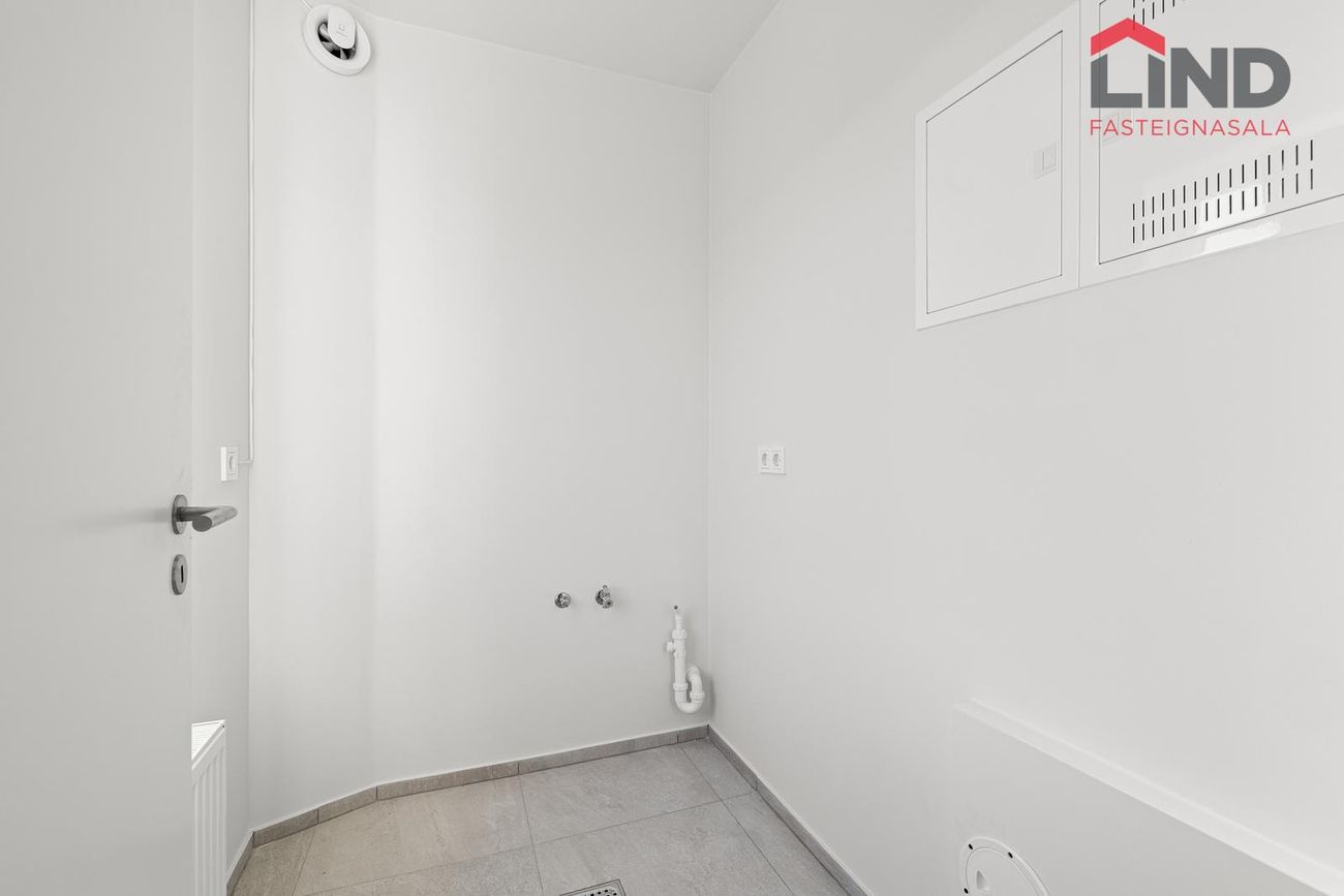 Baughamar 25, 221 Hafnarfjörður