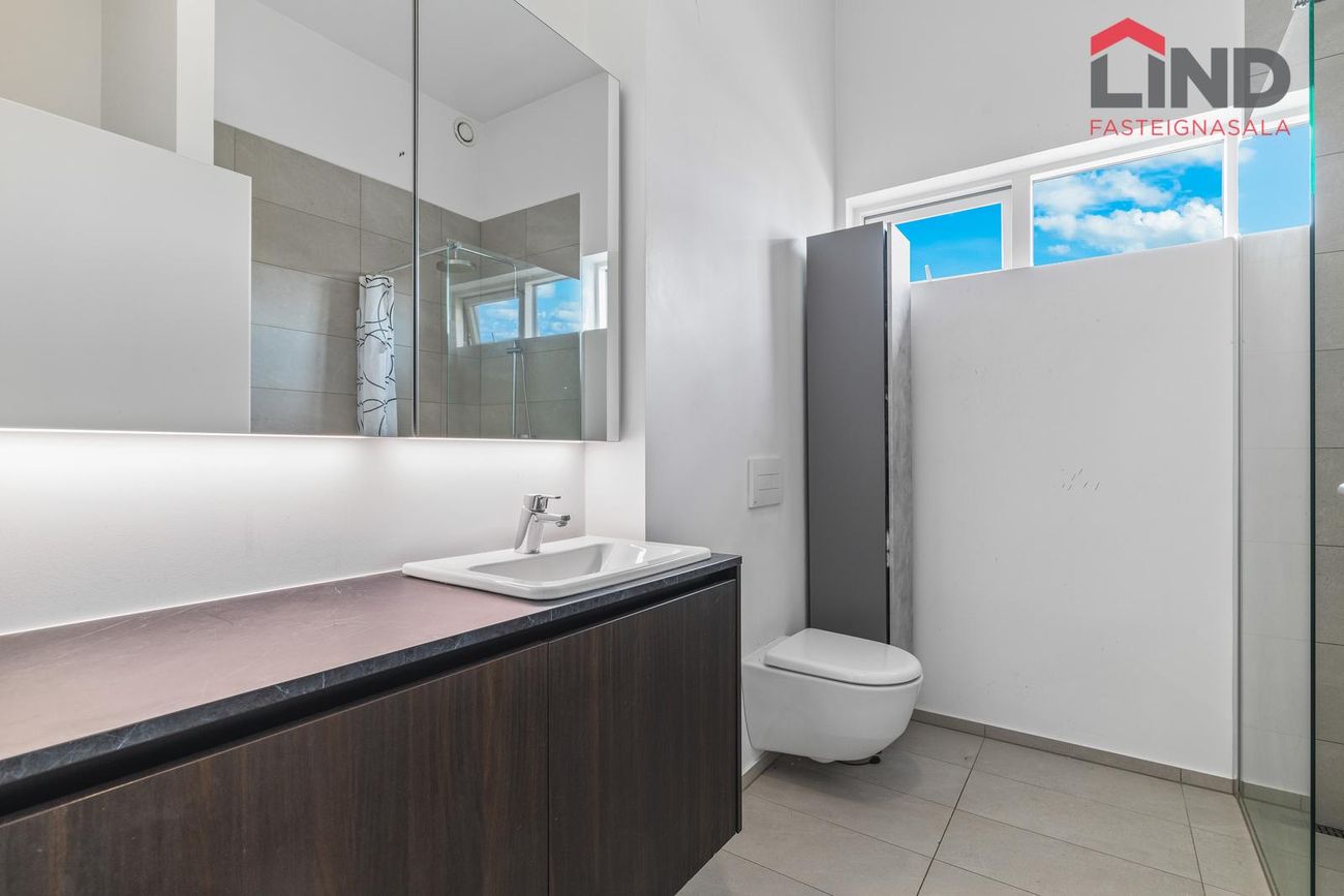 Dugguvogur 6 - 0103, 104 Reykjavík