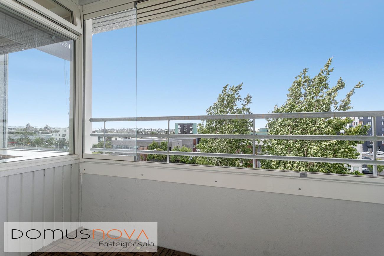 Listabraut 5, 103 Reykjavík