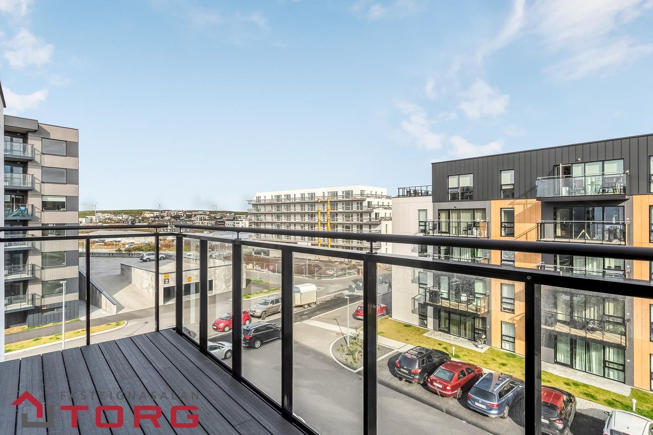 Áshamar 52 - 0404, 221 Hafnarfjörður