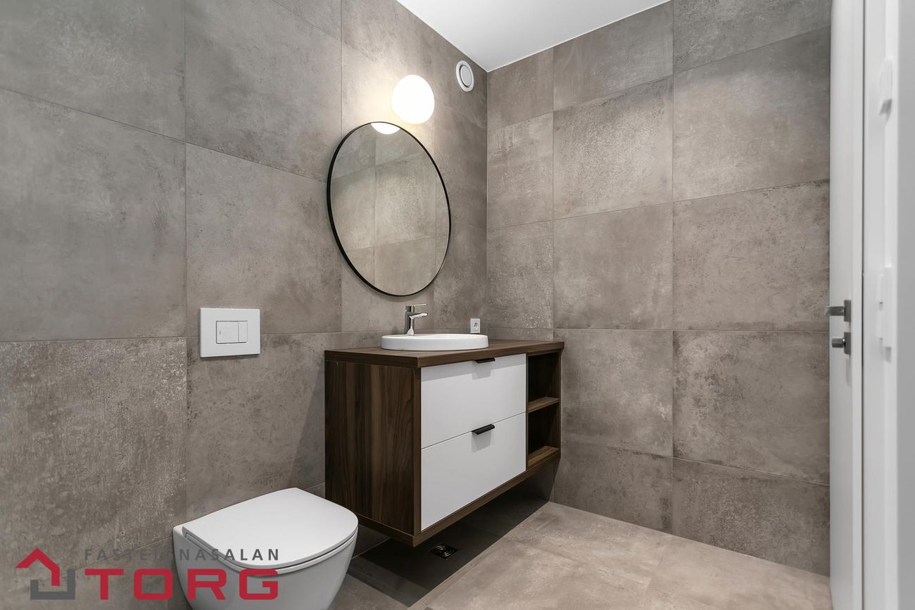 Grensásvegur 1F - 0303, 108 Reykjavík